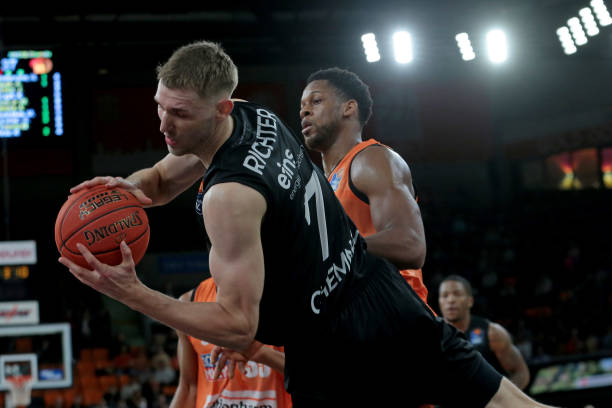 决不仅是球 决不仅是球