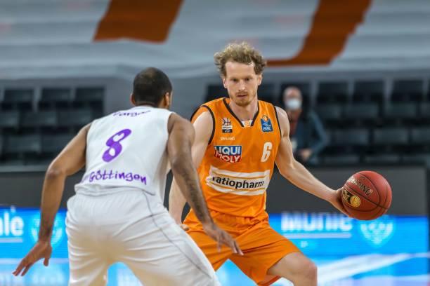 的基础上 的基础上